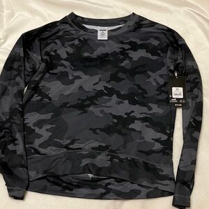 NWT Avia Gray Camouflage Long Sleeve Soft Tee XS 0-2